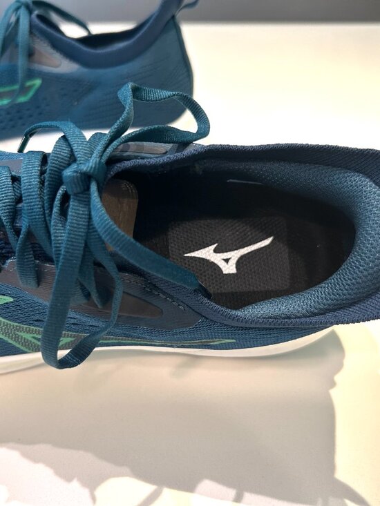 Mizuno Neo Zen 2 Running Shoe for Men: Reflecting Pond Green: run in for 6.5 mi main image 8